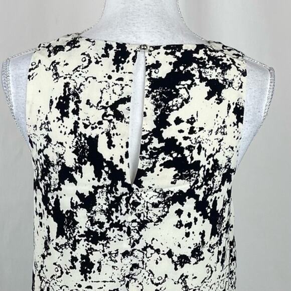 Banana Republic Black & Cream Ruffled Office To Date Night Dress NWOT Size 4 - Picture 6 of 12